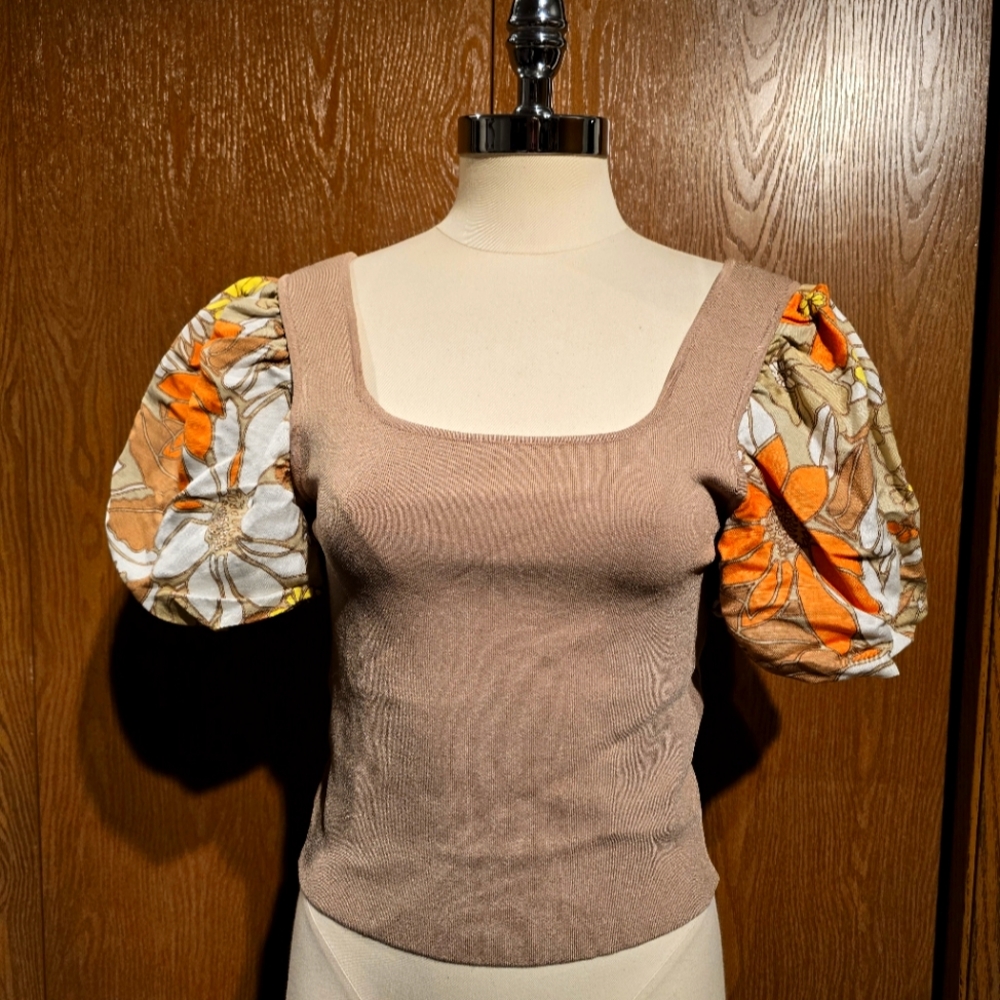 Shirt sleeve knit top